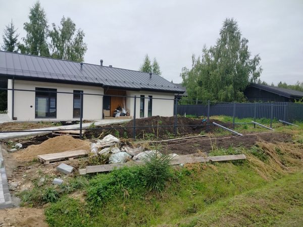 Установка забора по периметру участка — работа ОГРАДПРОМ